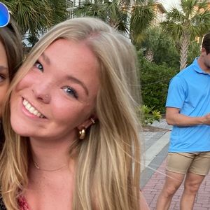 Meet your Posher, Emma